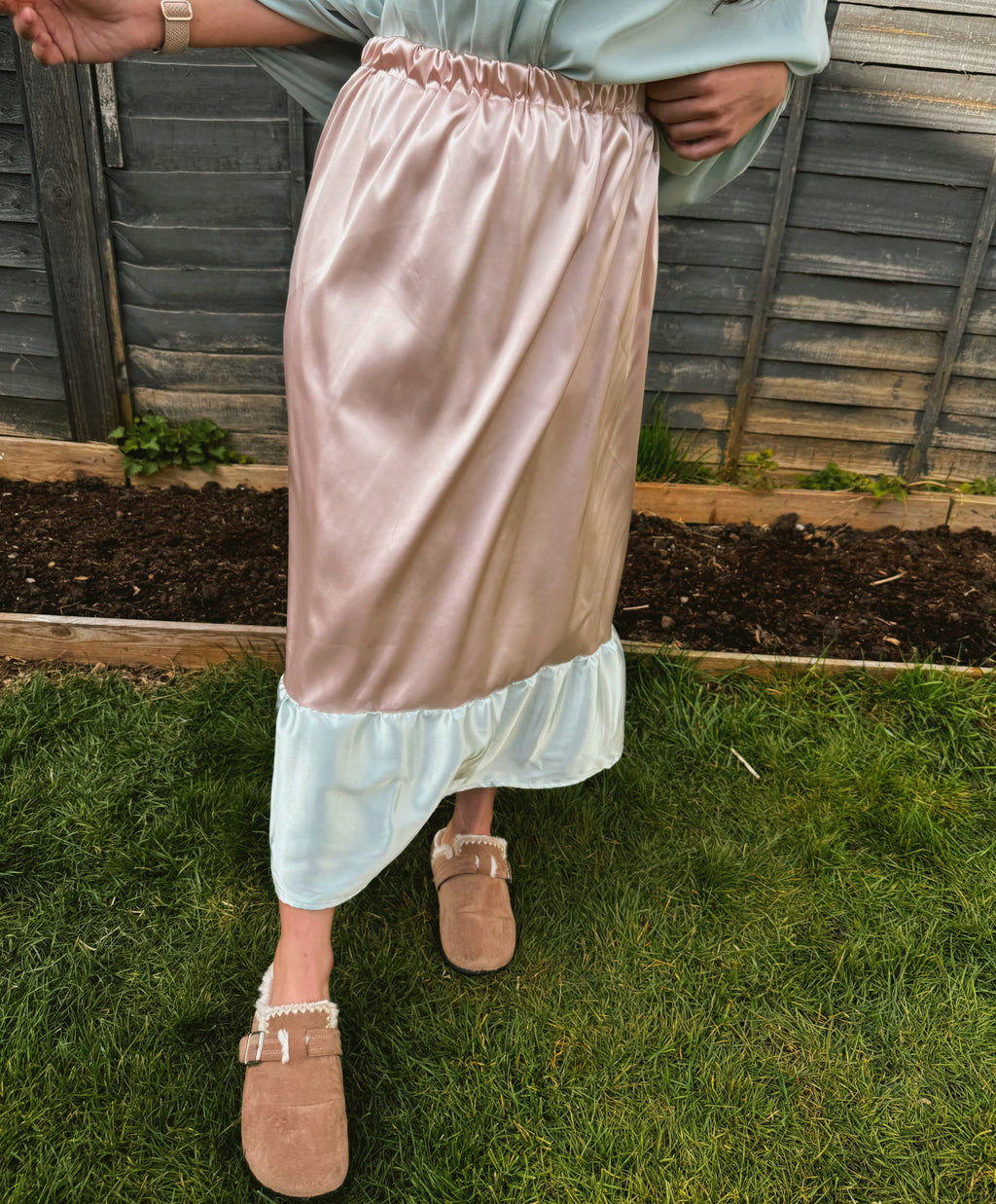 Florence skirt size small