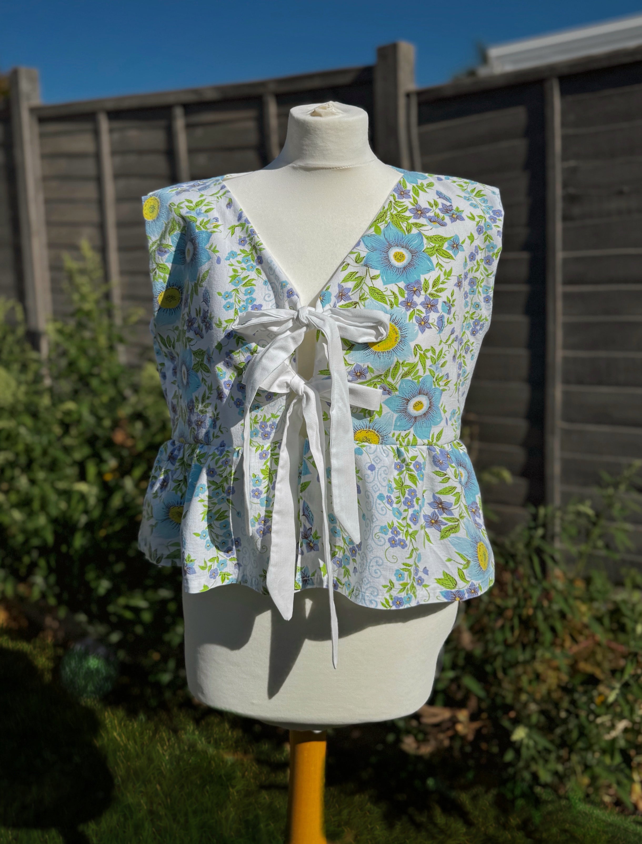 Juno blouse UK10-14