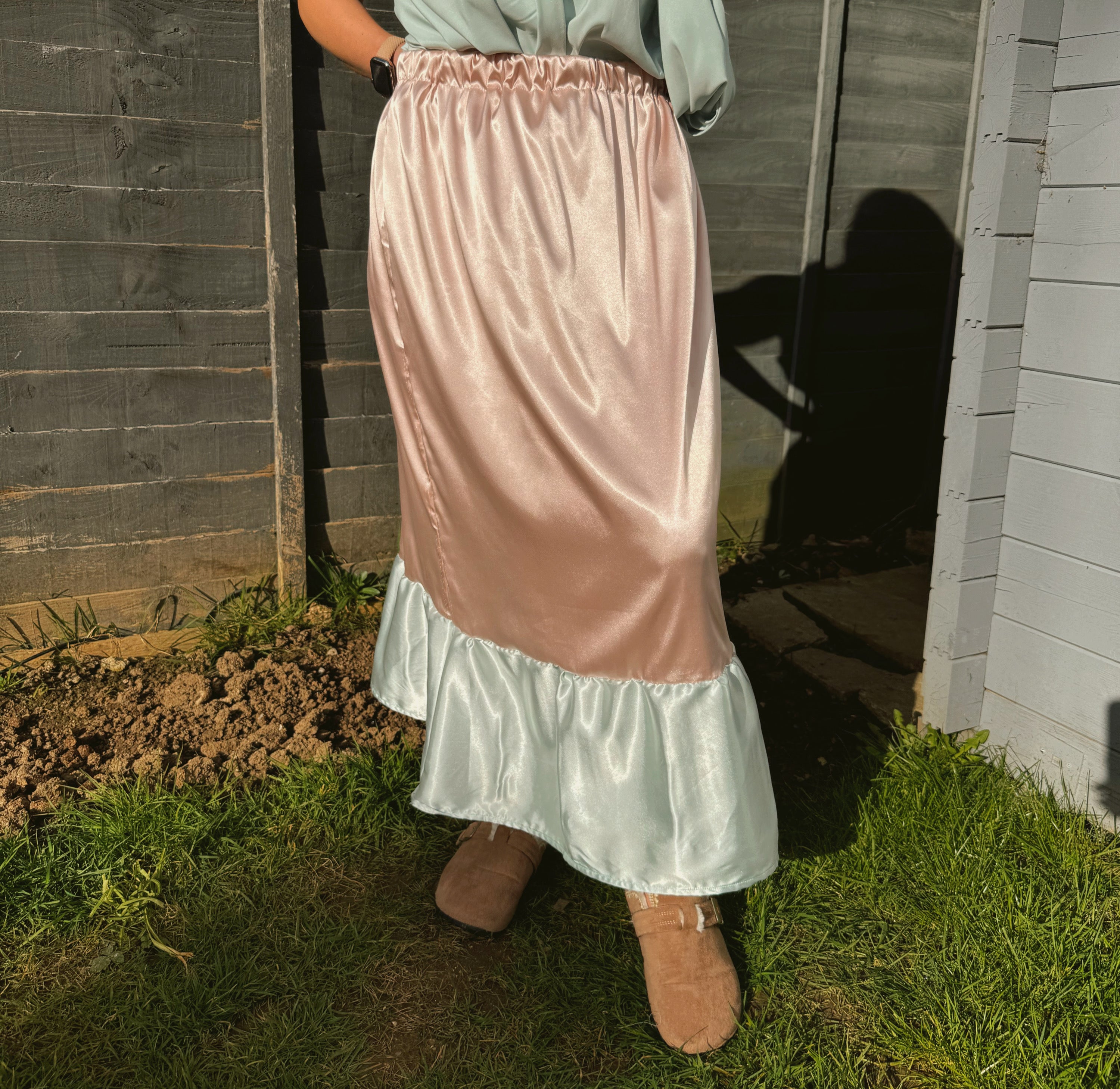 Florence skirt size small