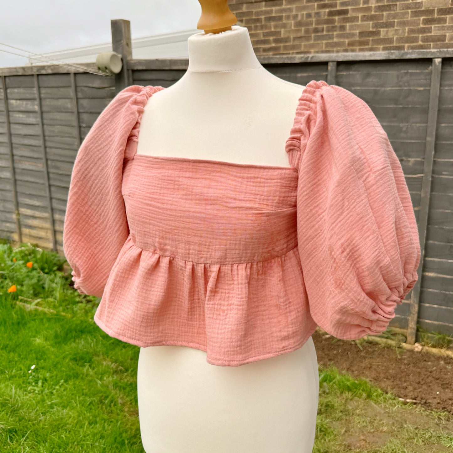 Jessica UK14 in Rose muslin with puff sleeve